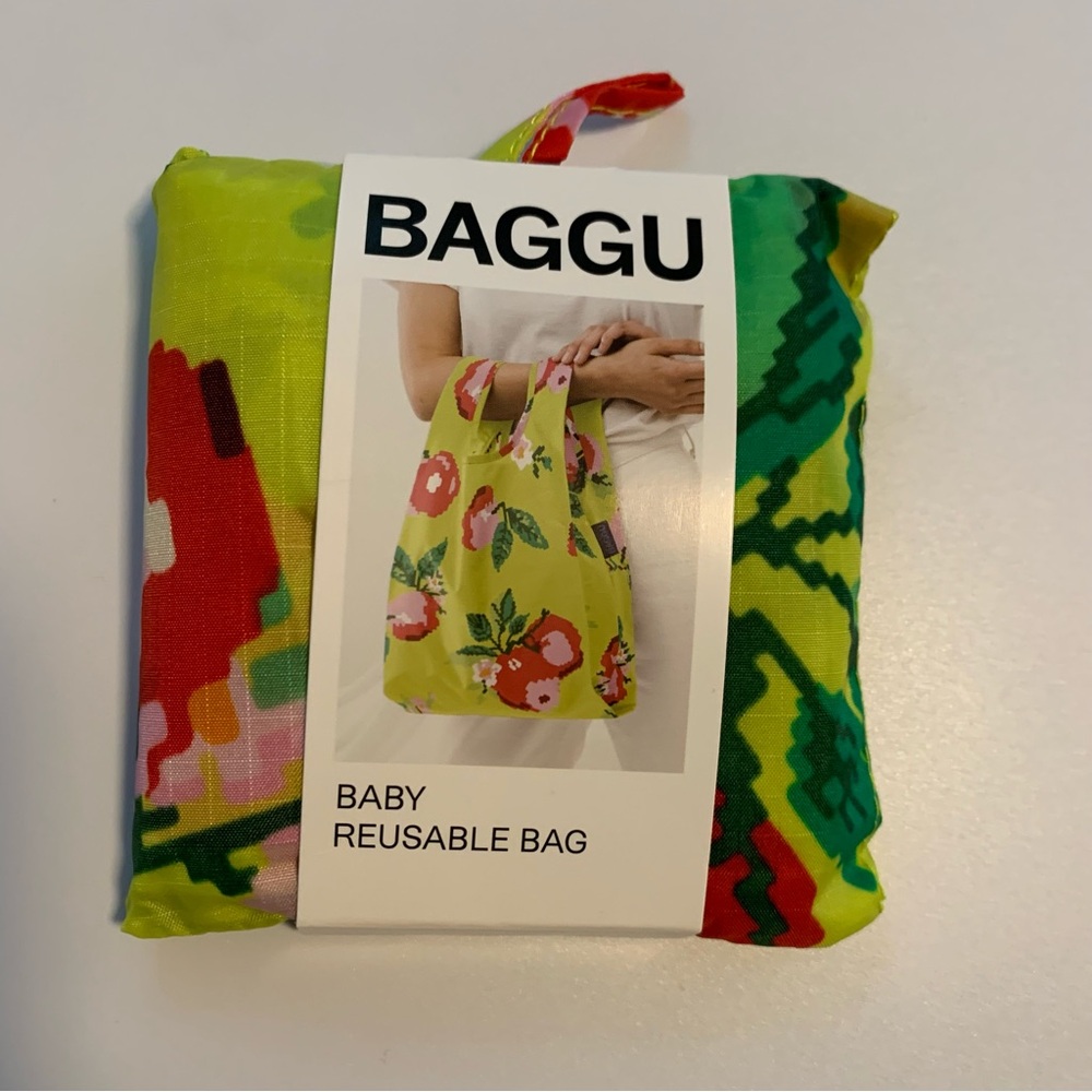 Baggu Baby Baggu‎ in Needlepoint Apple Brand New - Picture 2 of 3